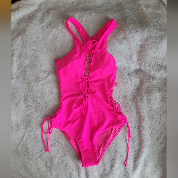 NWT Holipick one-piece - Picture 4 of 7